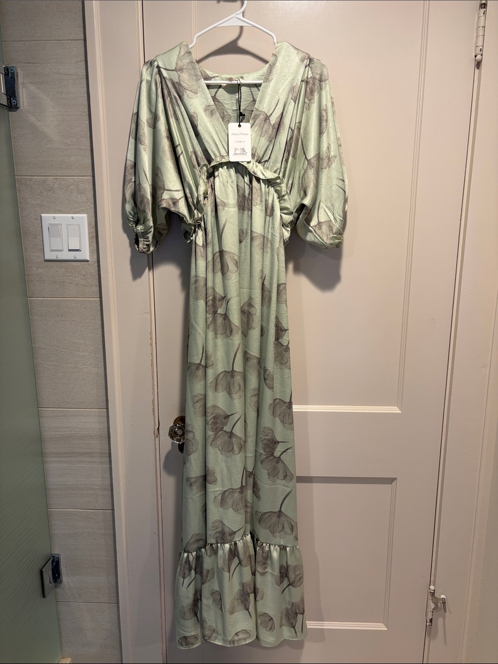 NWT rhea&thea Sage Green Floral Maternity Dress